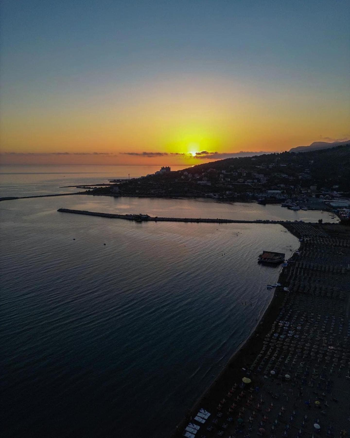 Albi Apartmet Beachfront In * Shengjin