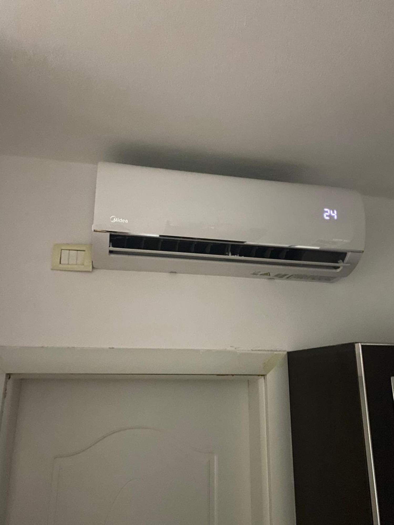 Апартаменты Albi Apartmet Beachfront In Шенджин